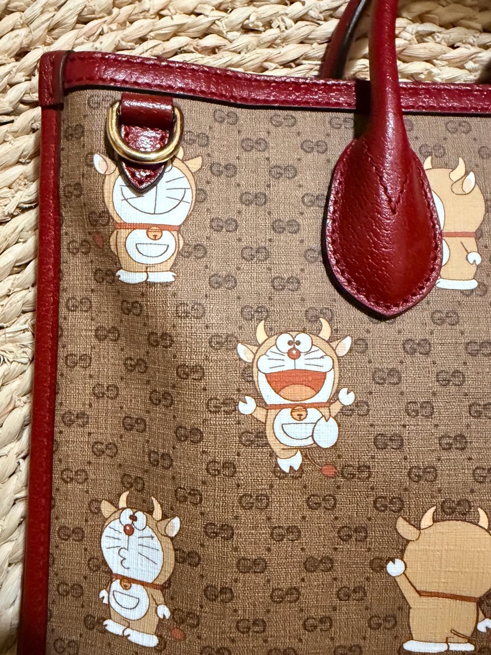 GuccixDORAEMON Vintage Mini GG Supreme Monogram Medium Tote Bag Beige Cherry Red - Picture 11 of 16